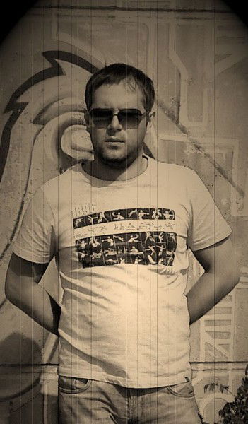 Александр Петров