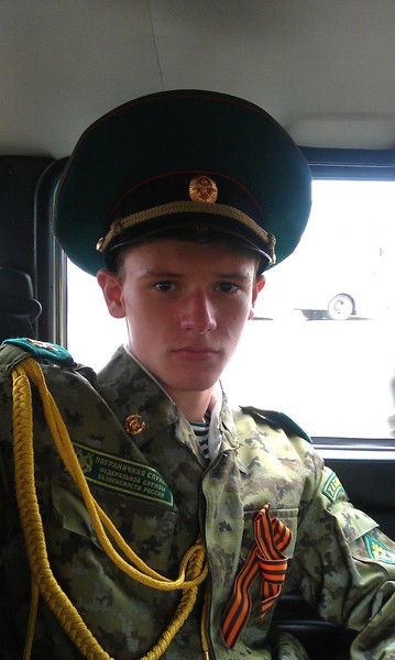 Илья Левонов