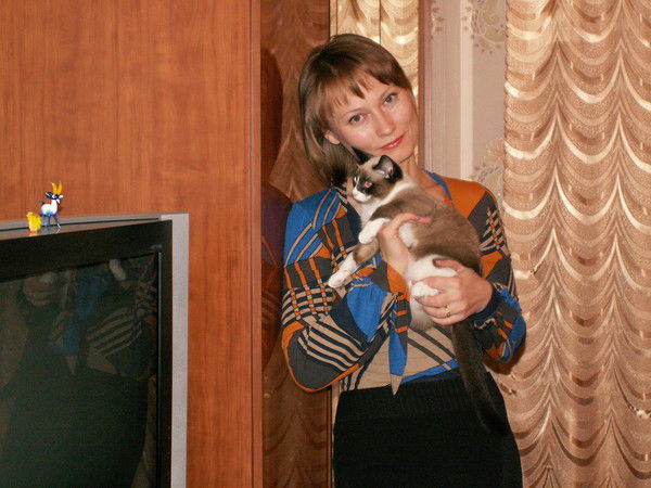 Анна Лозовая