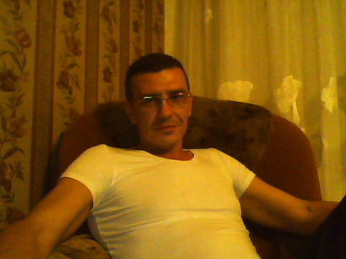 Eвгeний Жгун