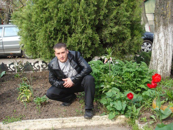 Максим Усенко