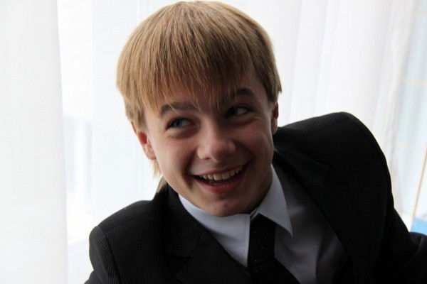 Роман Глазунов