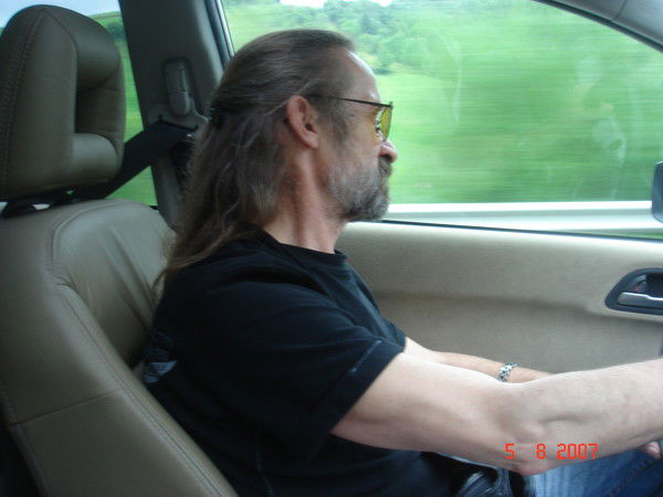 Олег Сафонов