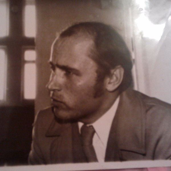 Максим Белов