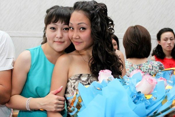 Айым Асылова