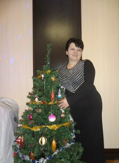 Надя Лаврушова