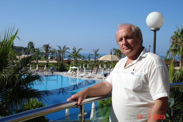 Александр Колесниченко