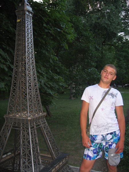 Миша Иотковский