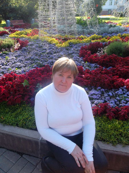 Лариса Ханова