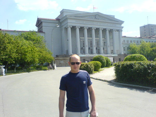 Денис Абрамов