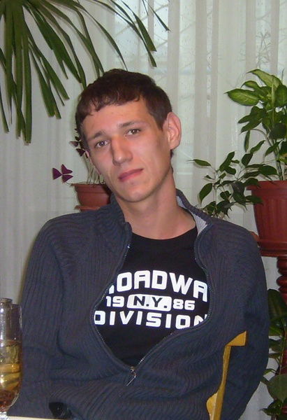 Максим Петров