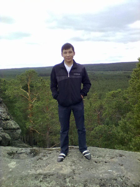 Аскар Сулейменов