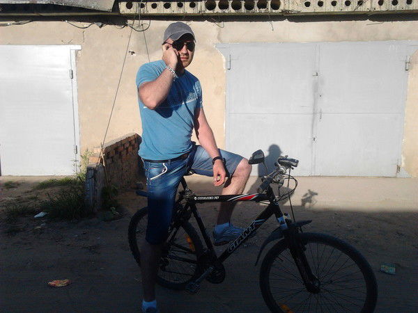 Александр Викторович