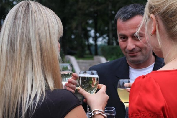 Армен Акопян