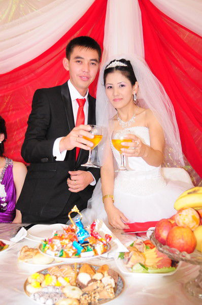 Еркин Асел ***