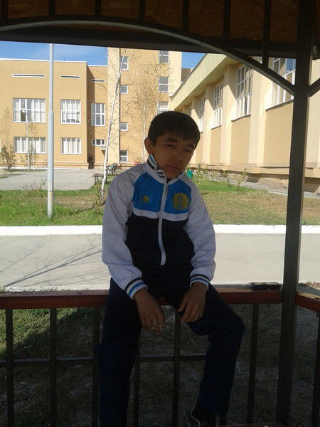 Абеннур. Садуакас.