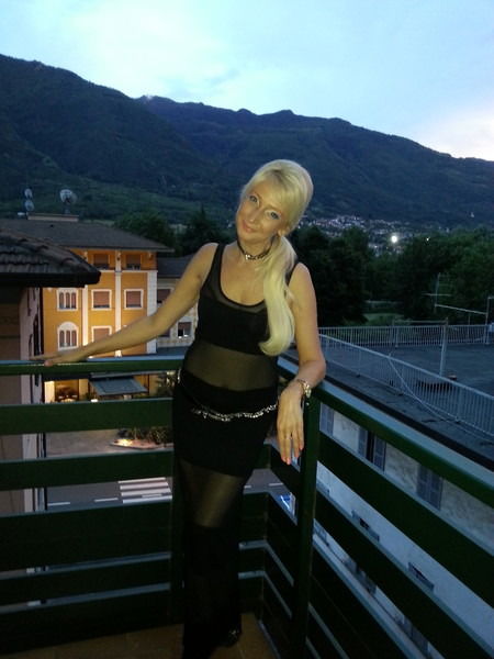 Елена Никишина