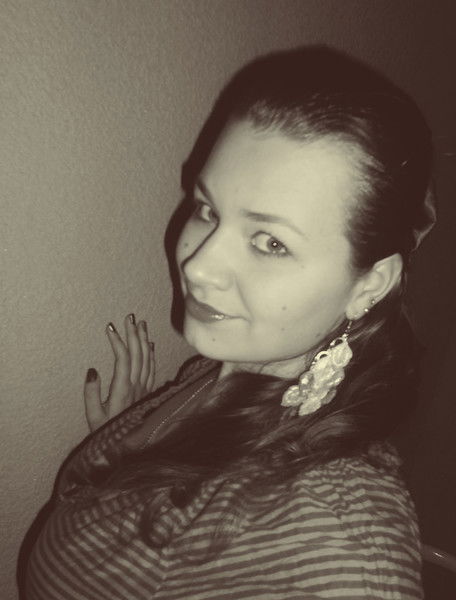 Олена Довгополюк