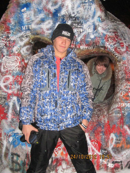 Олег Новиков