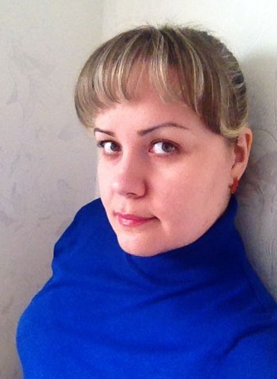 Анна Захарова