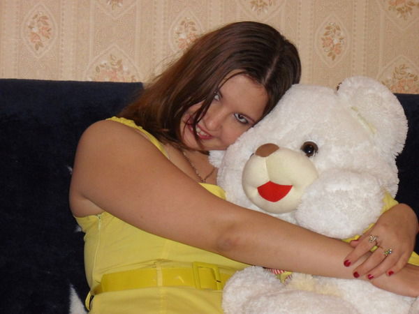 Анна Захарова