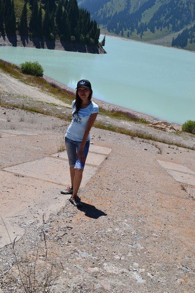 * Счастливая *