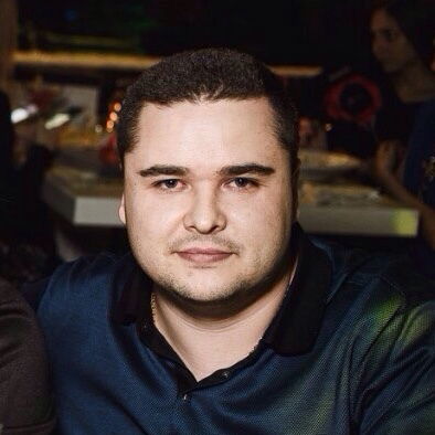 Максим Внучков