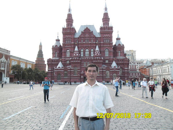 Руслан Омуров