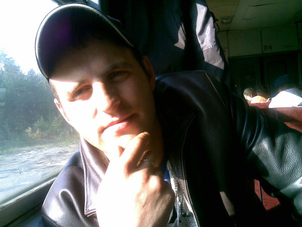 Александр Гущин