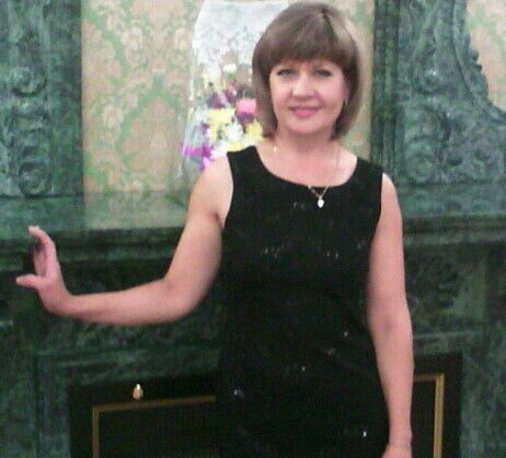 Елена Попова