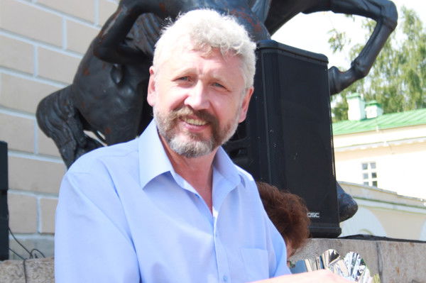 Владимир Капичников