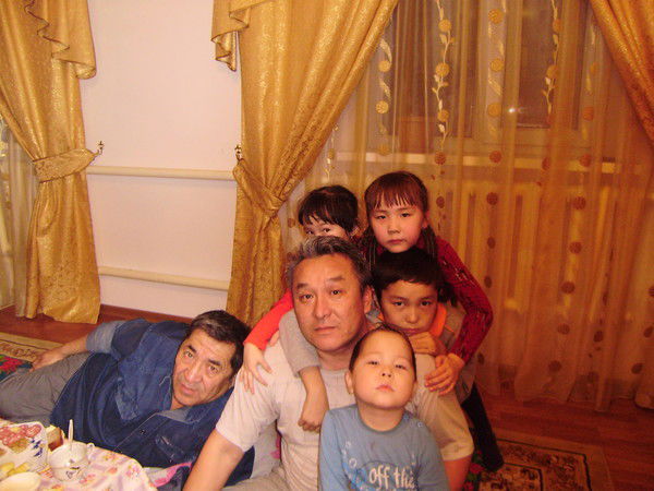 Максот Найзабеков