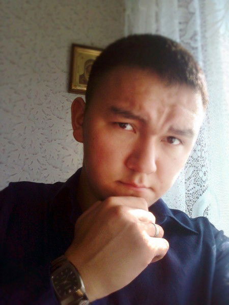 Евгений Ахметов