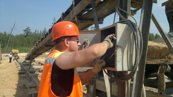 Виктор Белов