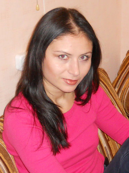 Елена Гирча