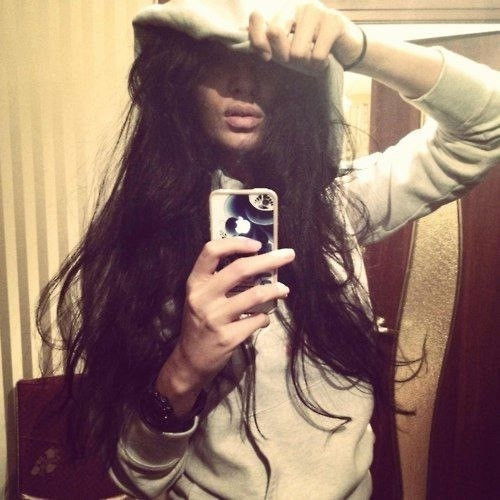 Ника Костив