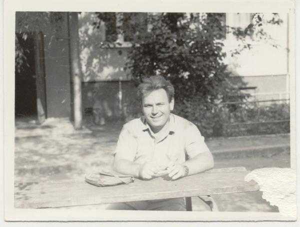 Владимир Попов