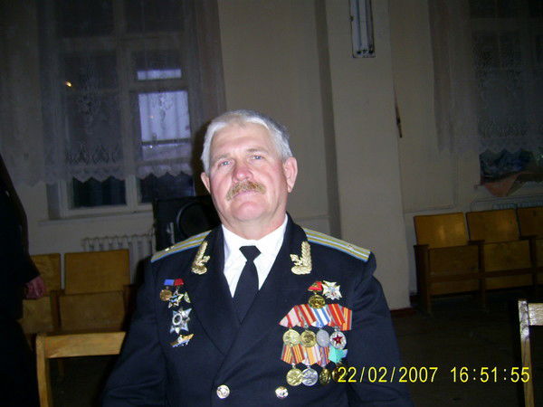 Виктор Елин