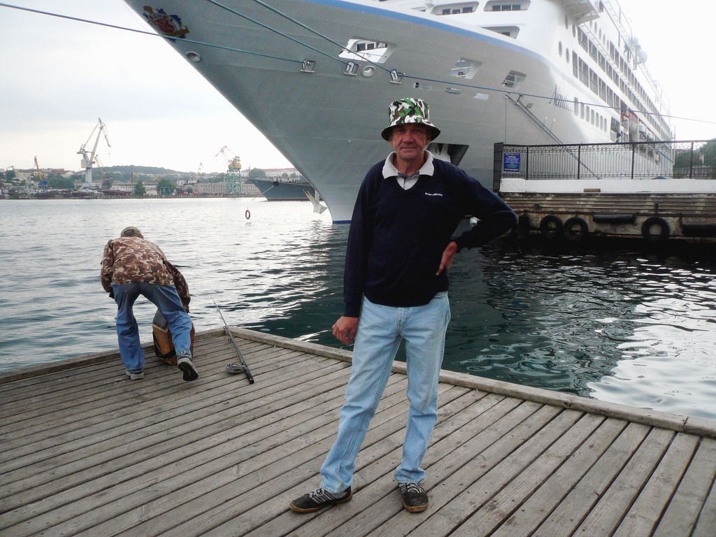 Александр Тихоненко