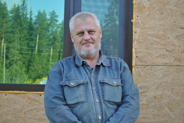 Михаил Момот