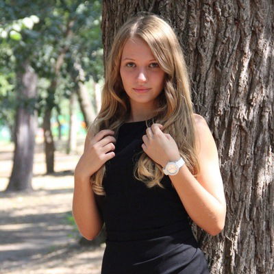 Даша Строева