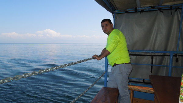 Артем Наврузов