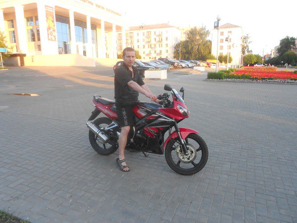 Александр Петров