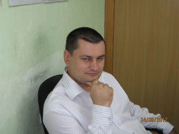 Евгений Лещев