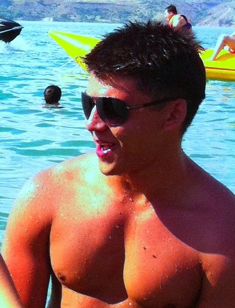 Жасур Умаров