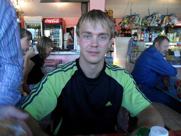 Женя Шувалов