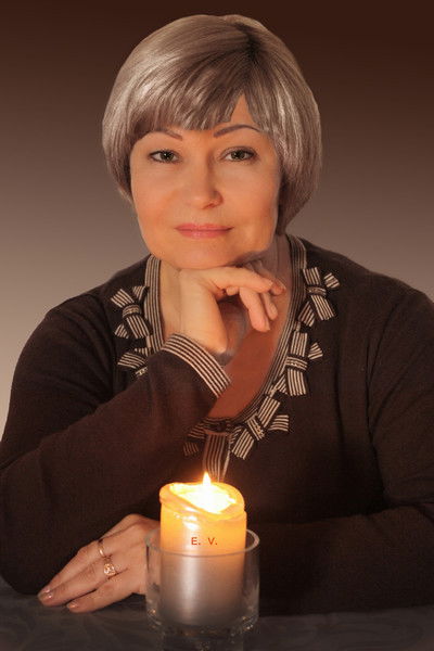 Надежда Устинова