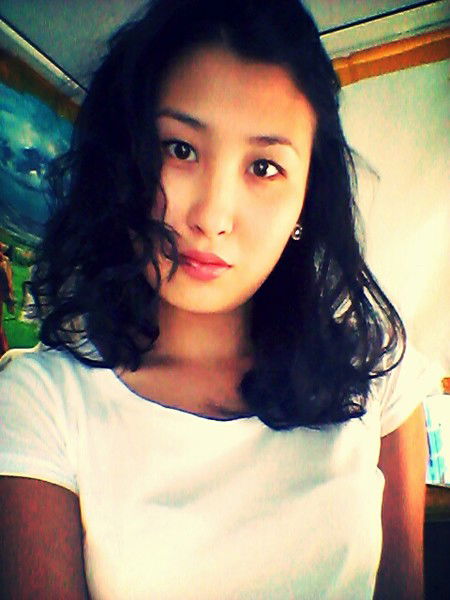 Мока Абенова