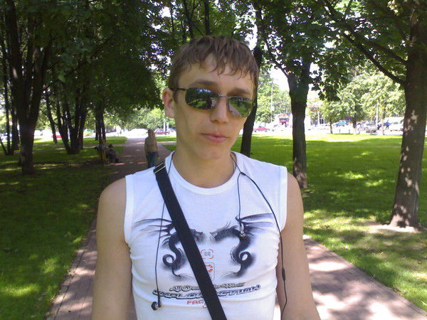 Антон Новиков