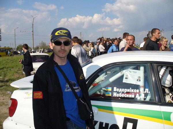 Роман Ведерников